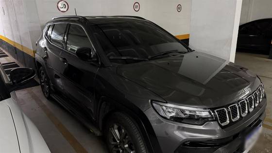 JEEP COMPASS 1.3 T270 TURBO FLEX LONGITUDE AT6